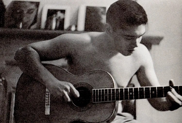 Studio Guitar Legend Bruce Langhorne, the Real 'Mr. Tambourine Man'