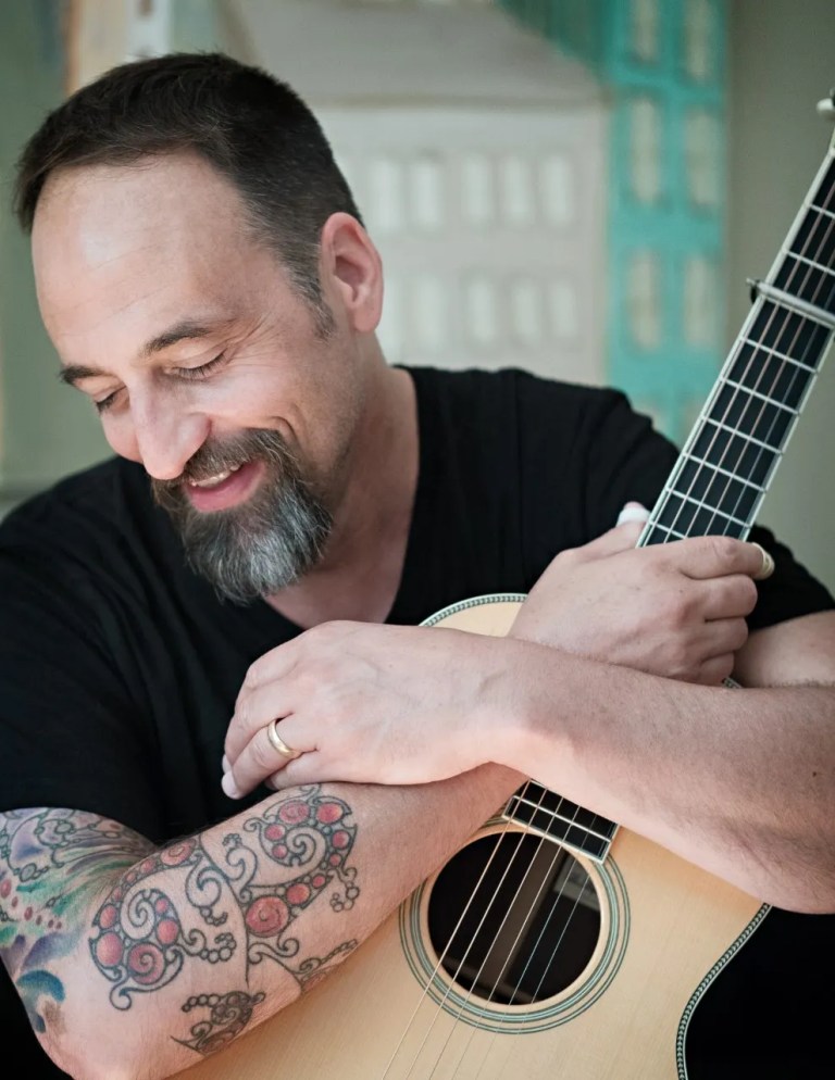 eric skye acoustic guitarist