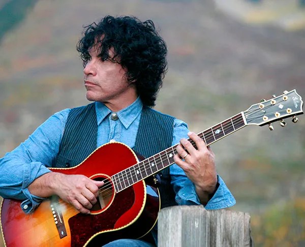 john-oates_gibson-acoustic
